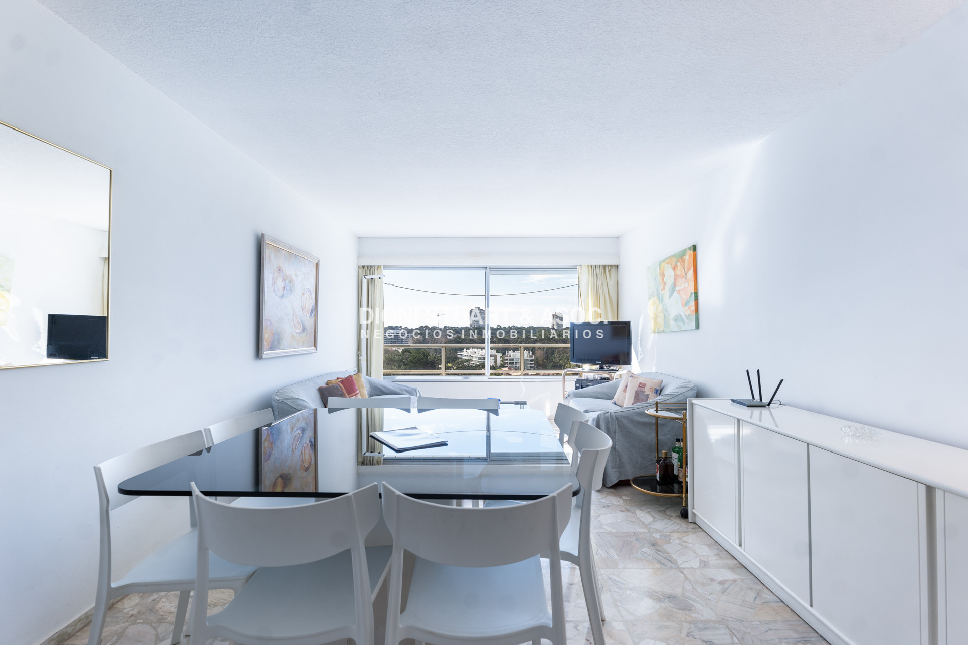Apartamento ID.1046 - VENTA APARTAMENTO 2 DORMITORIOS Y MEDIO - PLAYA MANSA - COMPLEJO LINCOLN CENTER