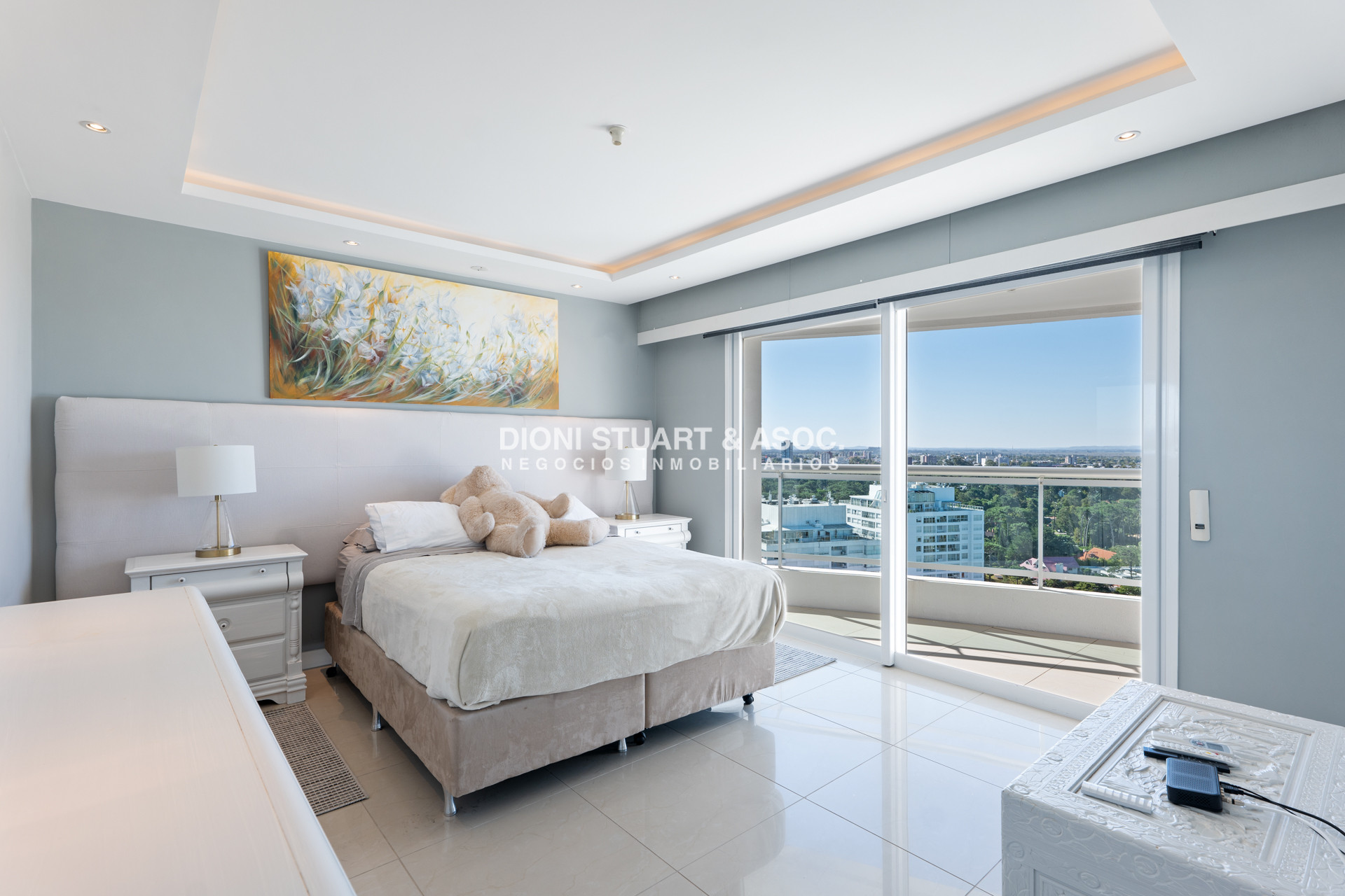 Apartamento ID.651 - Edificio Aquarela  - 2 Dormitorios en Suite + Dependencia
