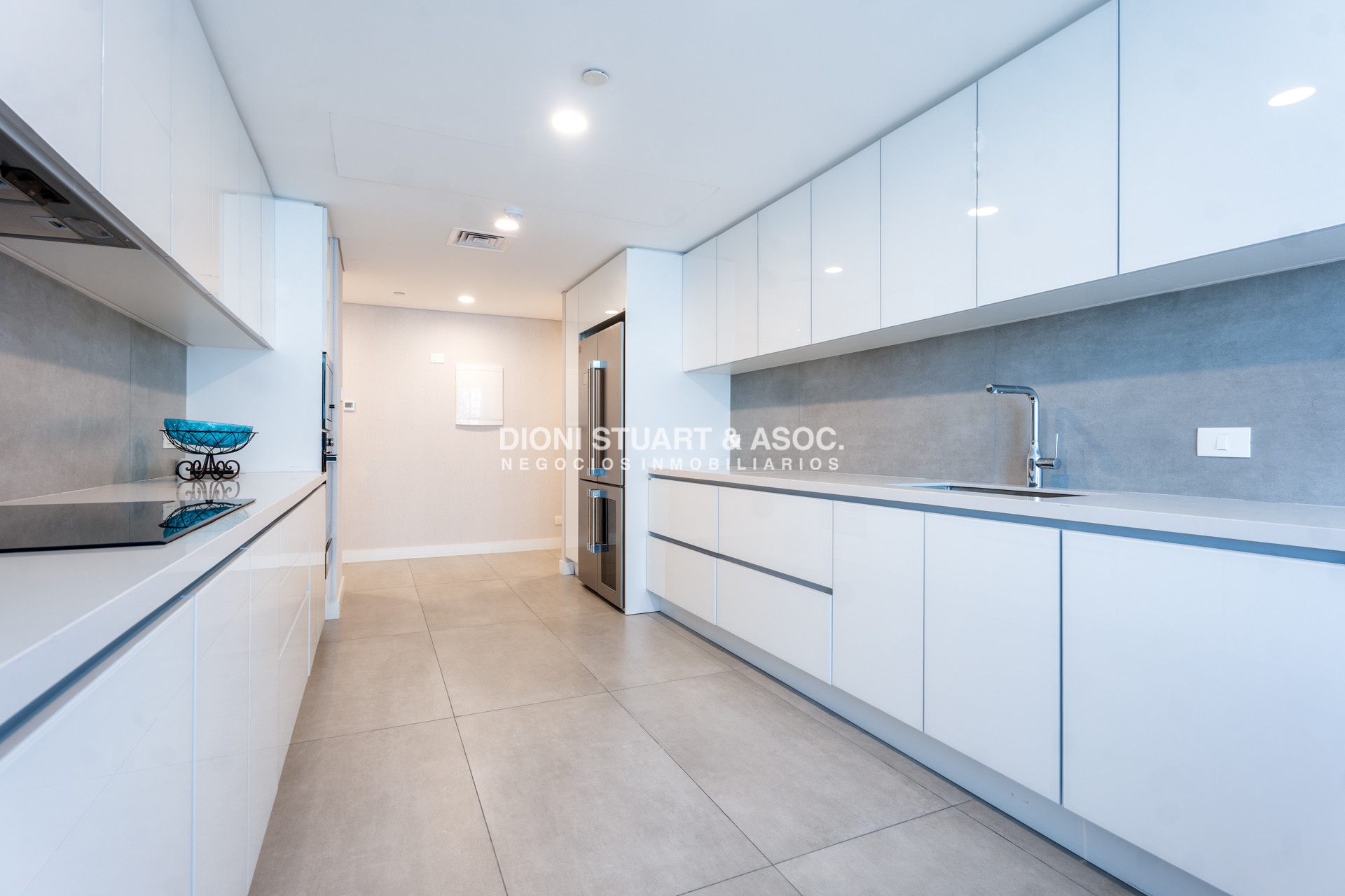 Apartamento ID.1121 - TRUMP UNIFICADO - 4 SUITES + DEPENDENCIA