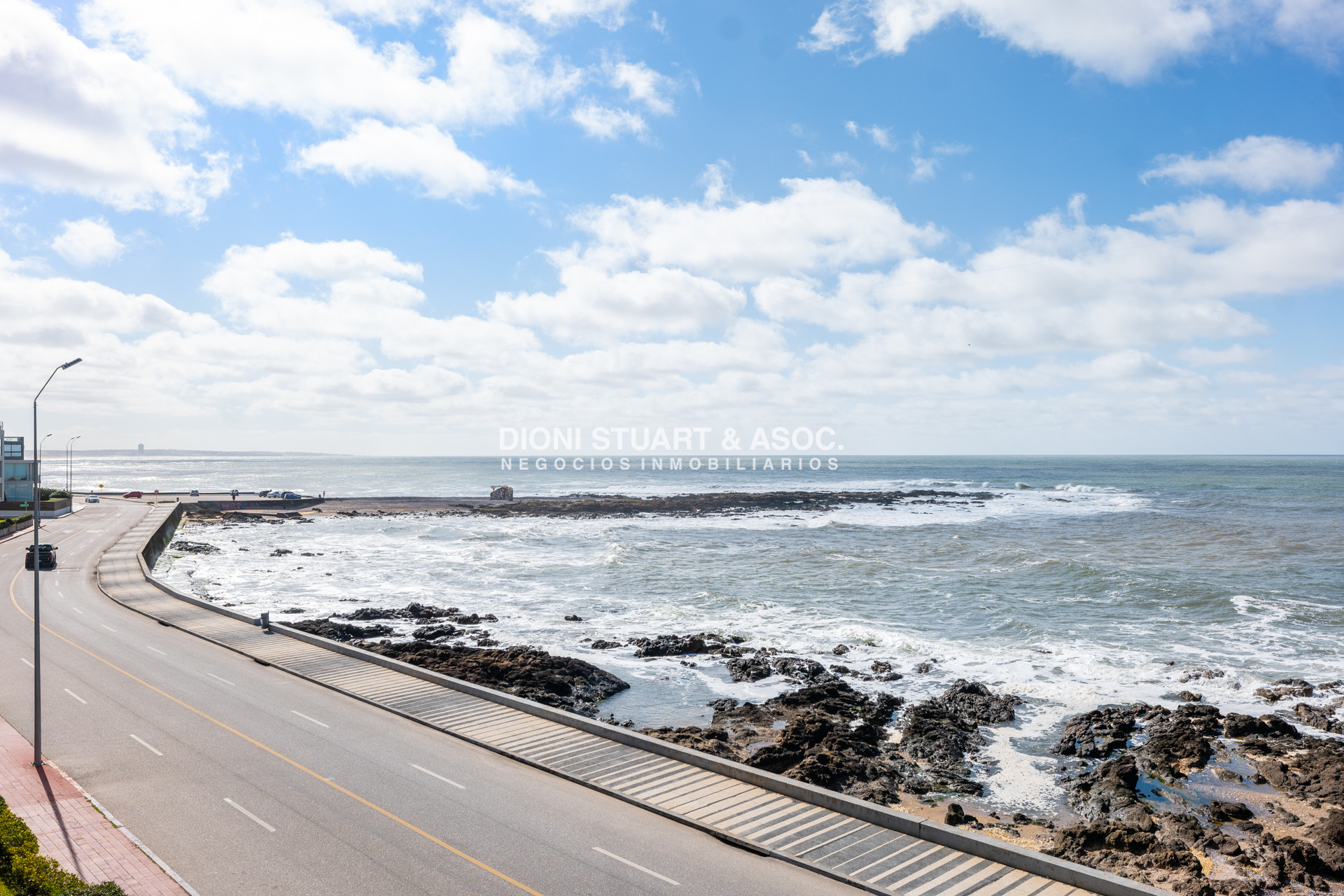 Apartamento ID.749 - Edificio Carmel - Apartamento de 3 Dorm y Dep. - Punta del Este