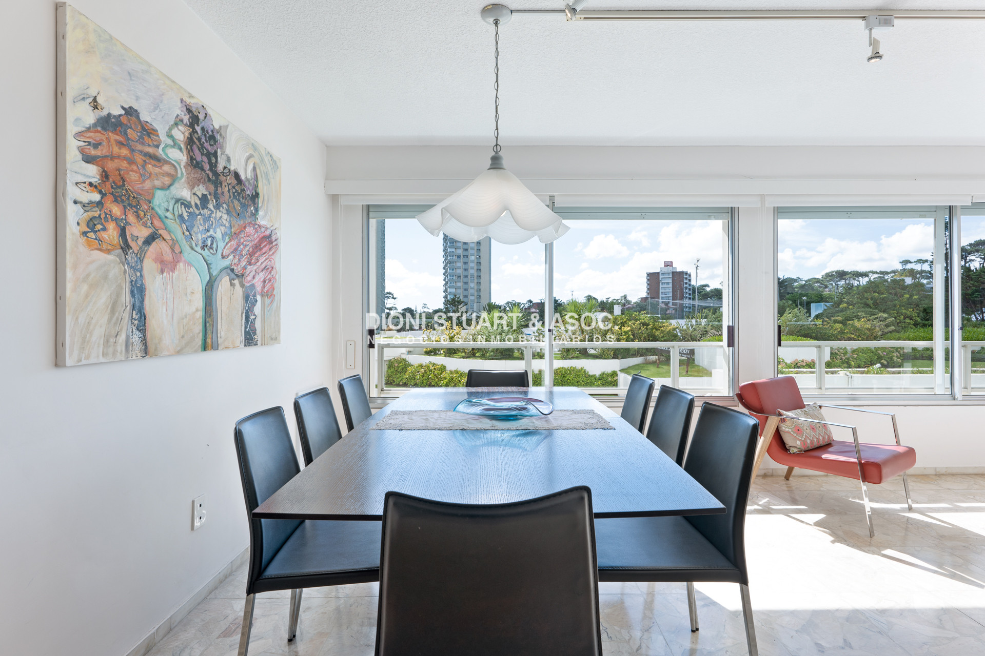 Apartamento ID.407 - Oportunidad - Apartamento en Venta - Primera Linea Mansa - 2 Dormitorios y Medio - Reciclado - Complejo Lincoln Center