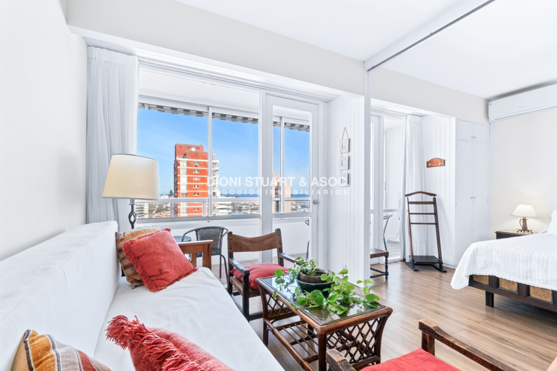 Apartamento ID.507 - Apartamento en Peninsula - 1 Dormitorio - Garage - Vista al Puerto - Reciclado - Piscina y Servicios