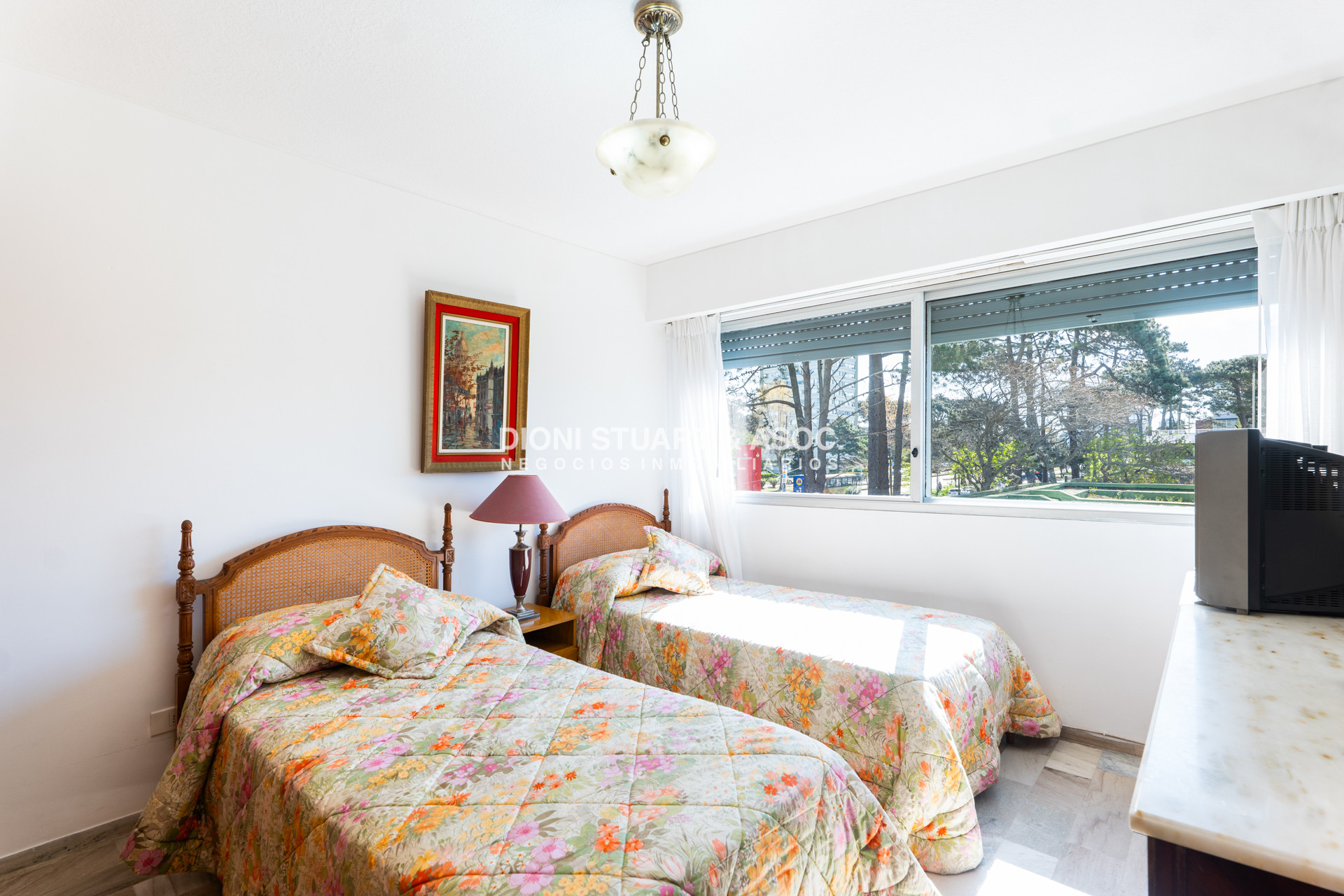 Apartamento ID.776 - Apartamento en Roosevelt Center en Venta - 3 Dormitorios y Dep.
