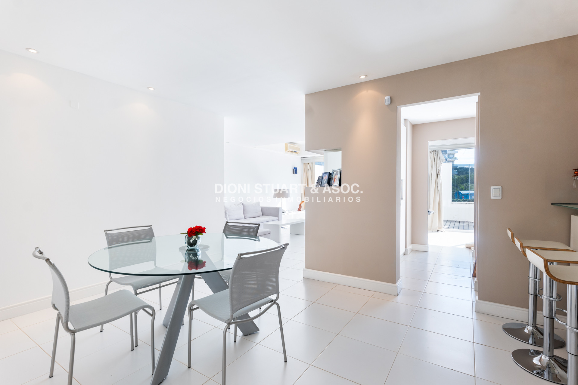 Apartamento ID.757 - PENT HOUSE EN VENTA PRIMERA LINEA BRAVA - EDIF. AGUAS AZULES - 5 DORM EN SUITE
