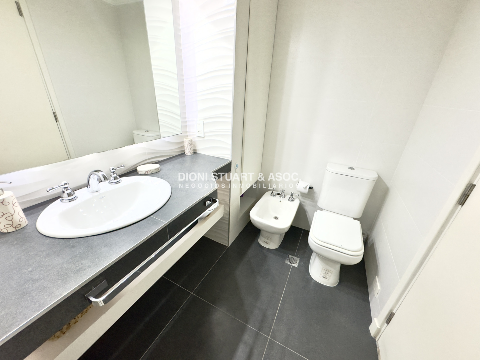 Apartamento ID.1105 - APARTAMENTO EN ALQUILER DE VERANO 2 DORMITORIO Y MEDIO FRENTE AL MAR TODOS LOS AMENITIES TORRE WASHINGTON COMPLEJO LINCOLN CENTER