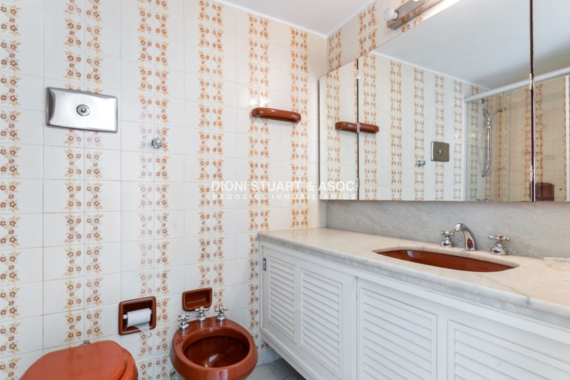 Apartamento ID.501 - APARTAMENTO EN VENTA FRENTE AL MAR 3 DORMITORIOS + DEPENDENCIA COMPLEJO LINCOLN CENTER TORRE JEFFERSON PLAYA MANSA