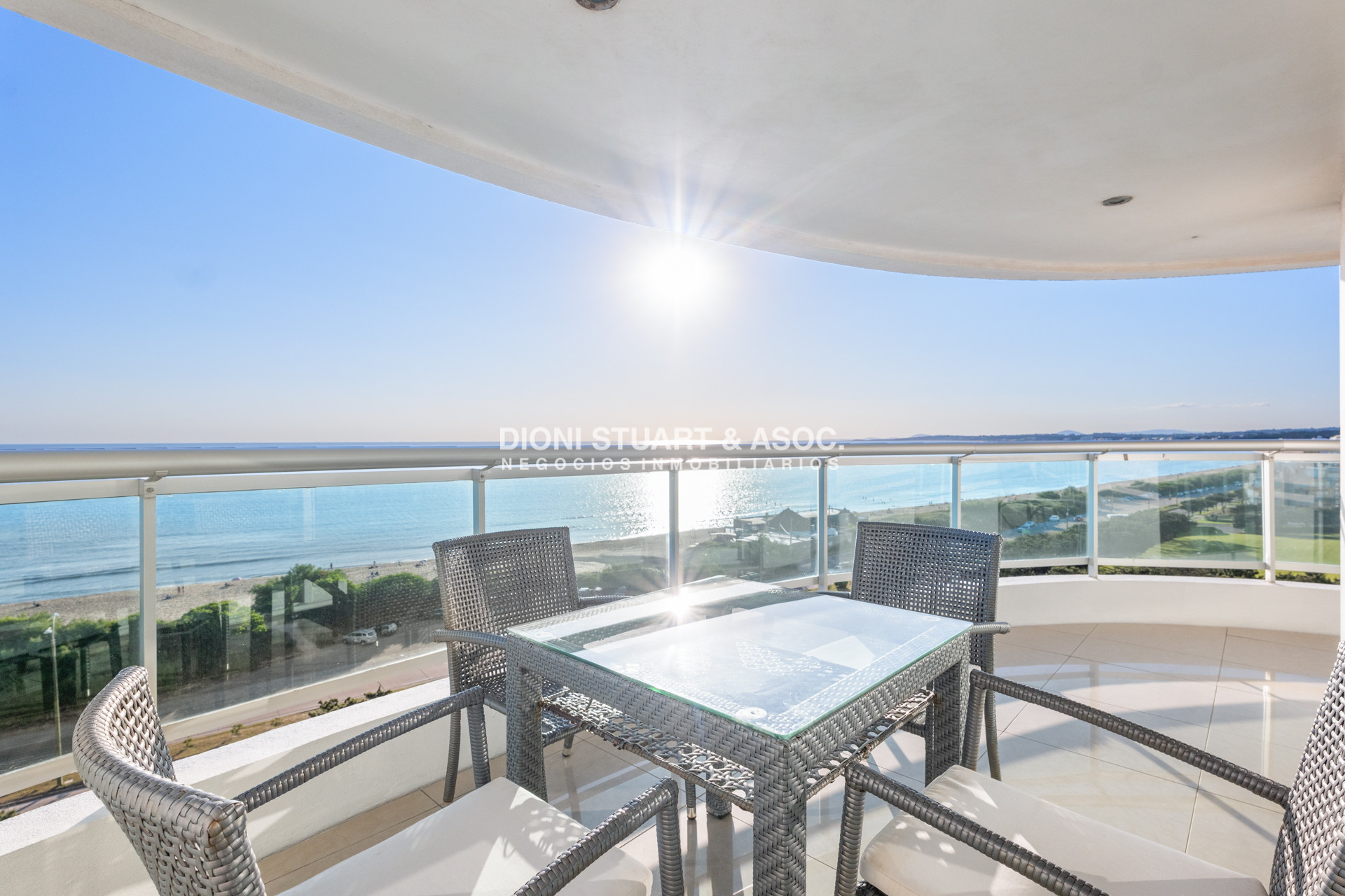Apartamento ID.815 - Aquarela Esquinero En Venta - 3 Suites + dep - La mejor orientación