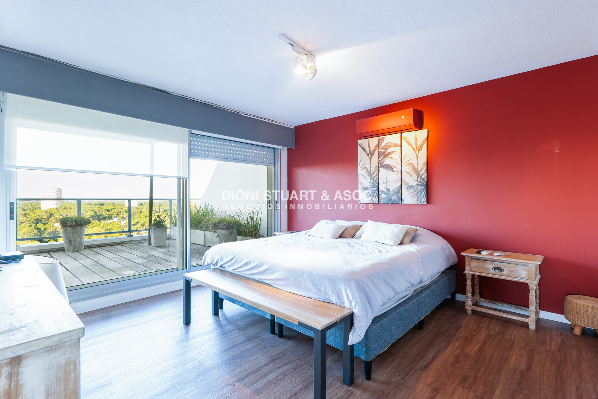 Apartamento ID.922 - PENT HOUSE DUPLEX EN LA MANSA - 4 DORM Y DEP - COMPLEJO LINCOLN CENTER - TORRE WILSON