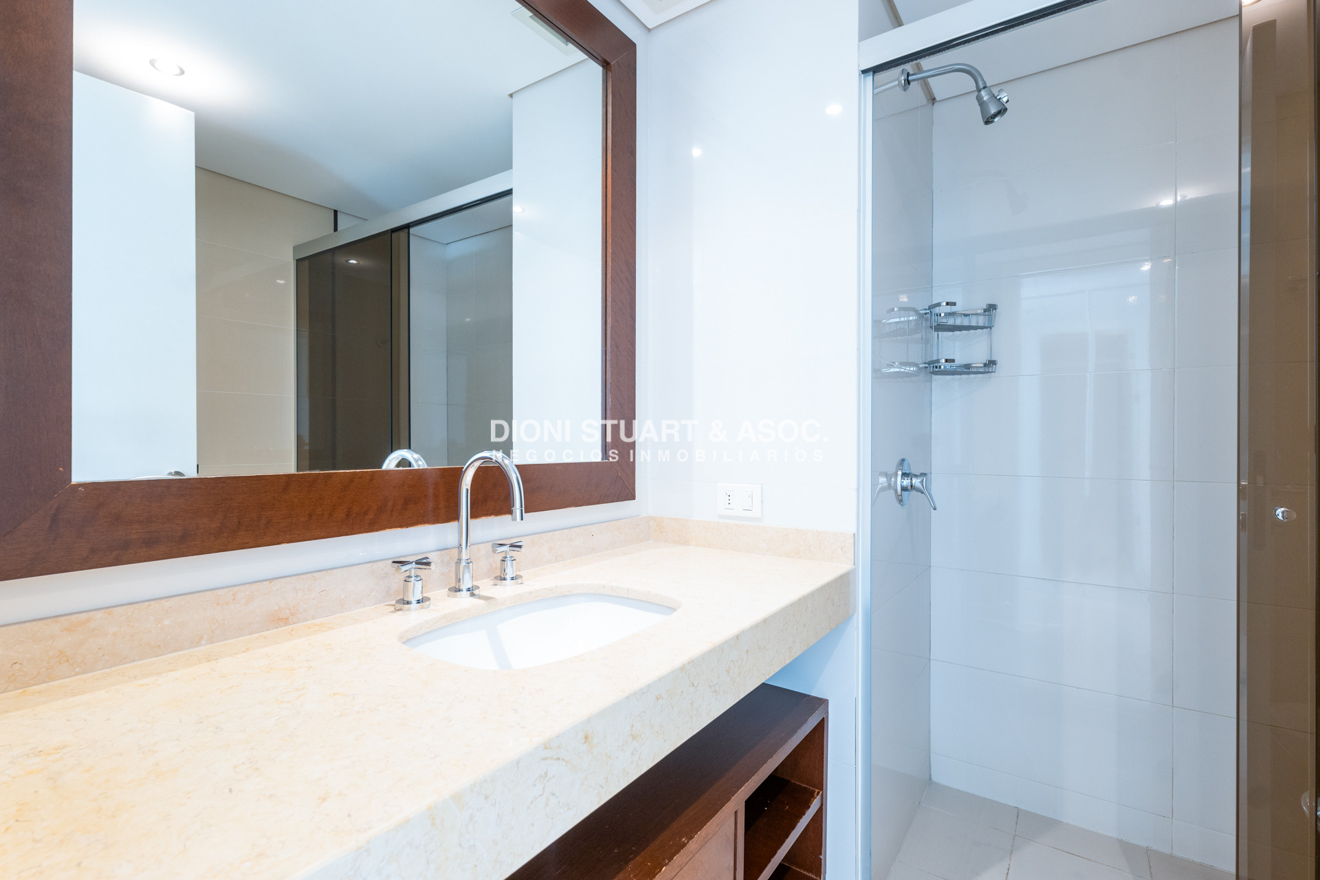 Apartamento ID.815 - Aquarela Esquinero En Venta - 3 Suites + dep - La mejor orientación
