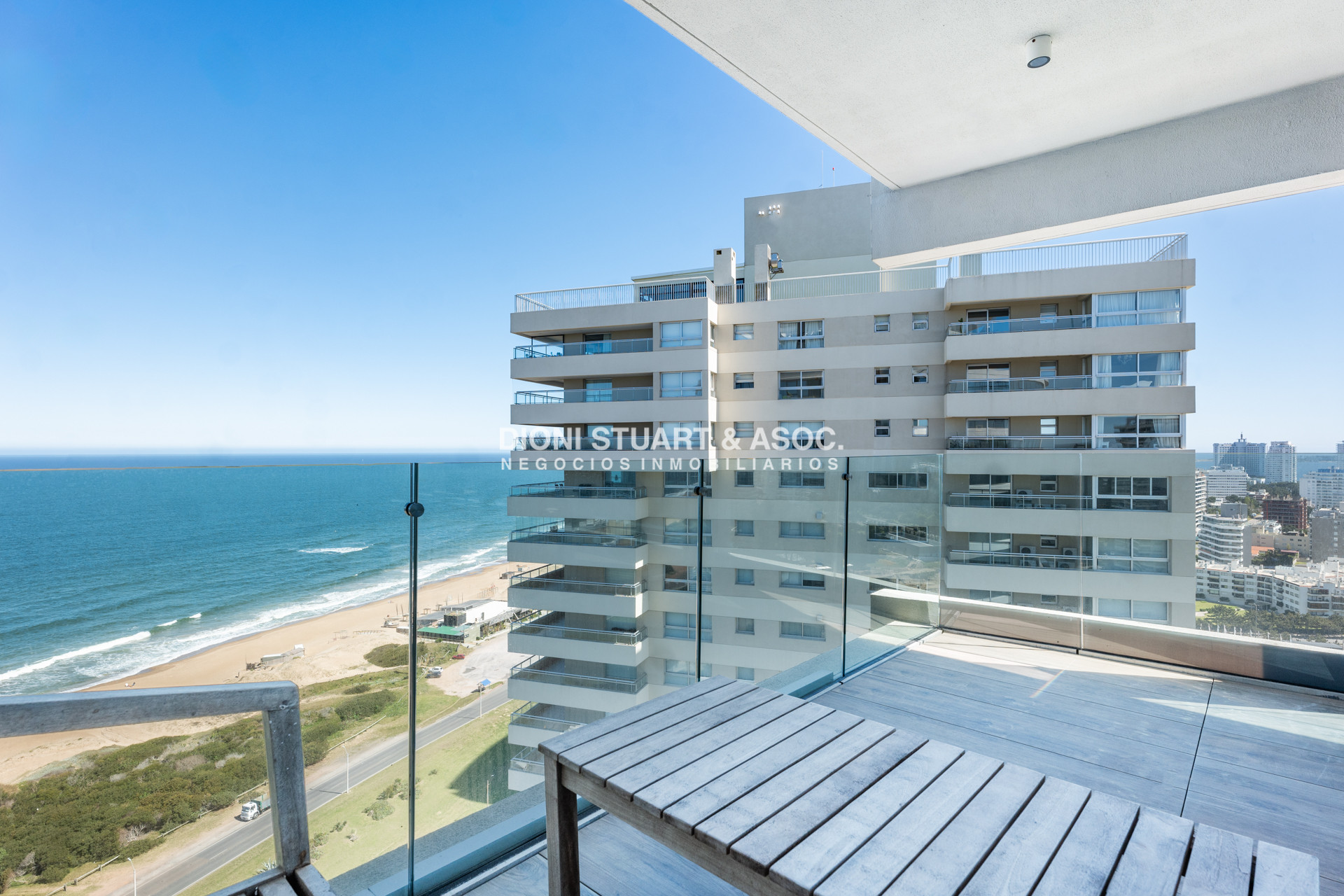 Apartamento ID.1122 - VENTA APARTAMENTO TRUMP TOWER - 2 SUITES + TOILETTE