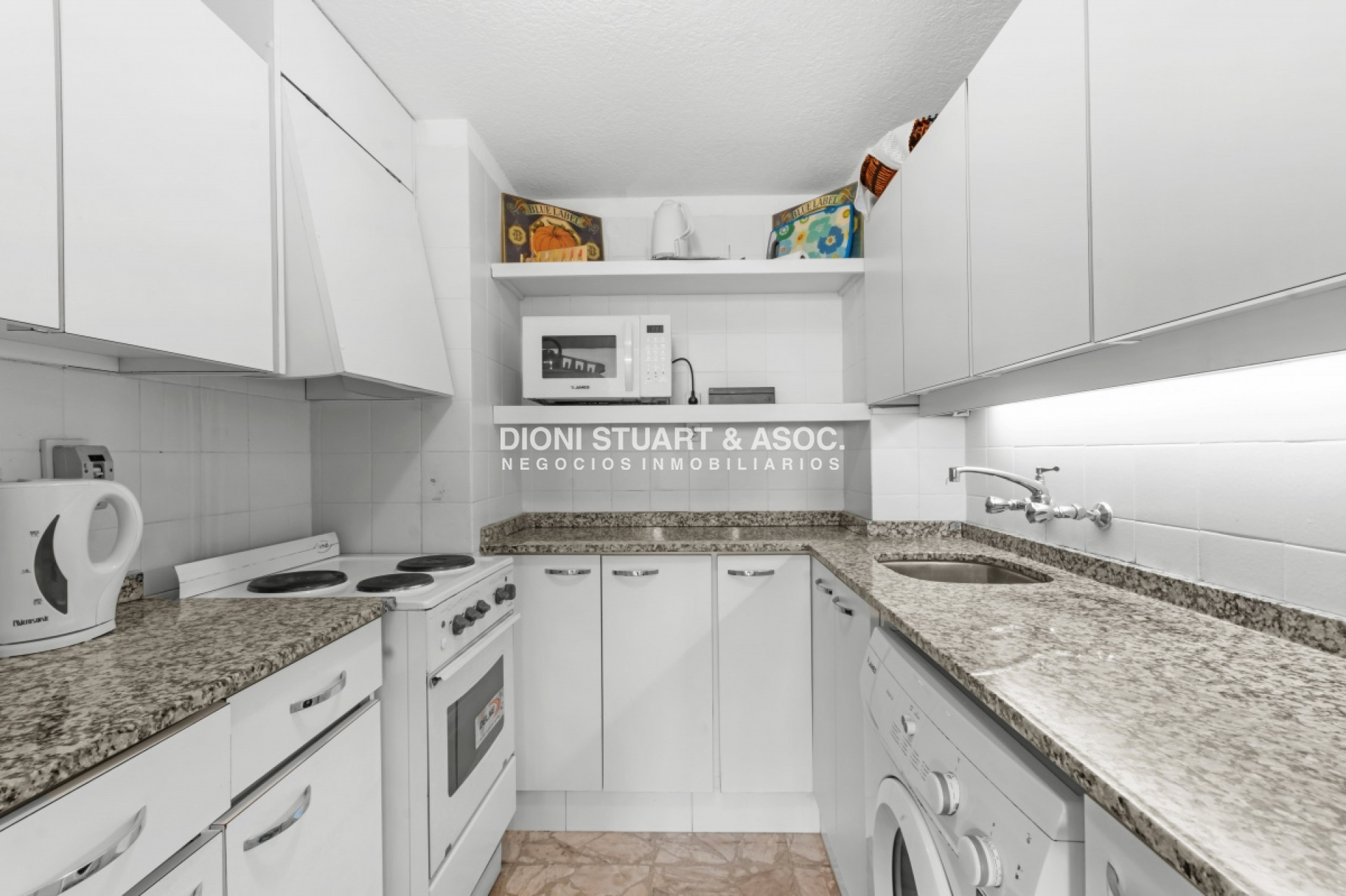 Apartamento ID.29 - 2 DORMITORIOS Y MEDIO APARTAMENTO EN ALQUILER DE VERANO FRENTE AL MAR TODOS LOS AMENITIES COMPLEJO LINCOLN CENTER