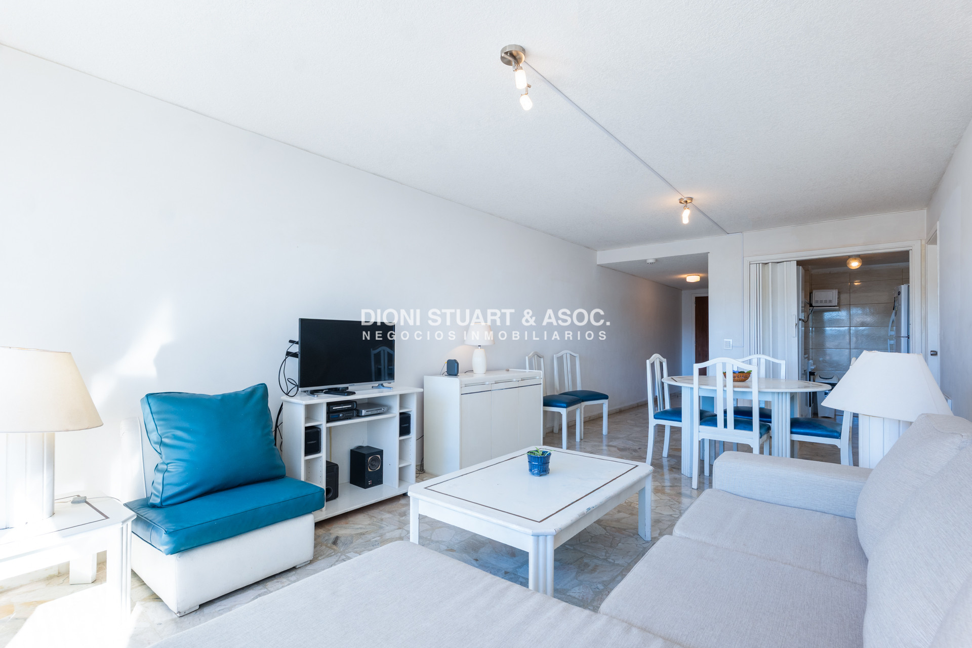 Apartamento ID.965 - APARTAMENTO EN VENTA FRENTE AL MAR PLAYA MANSA DE 2 DORMITORIOS Y MEDIO TODOS LOS AMENITIES - LINCOLN CENTER TORRE WASHINGTON