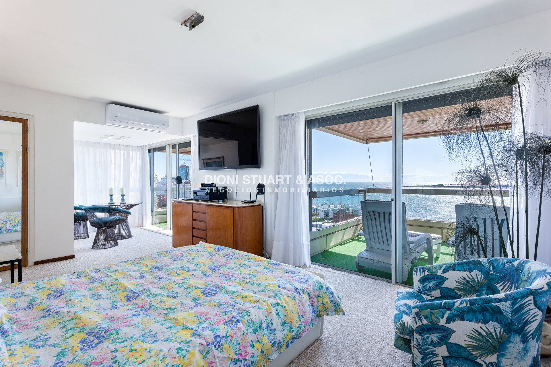 Apartamento ID.850 - Edificio El Torreon - 3 Dorm y Dep. - Apartamento Primera Linea Mansa