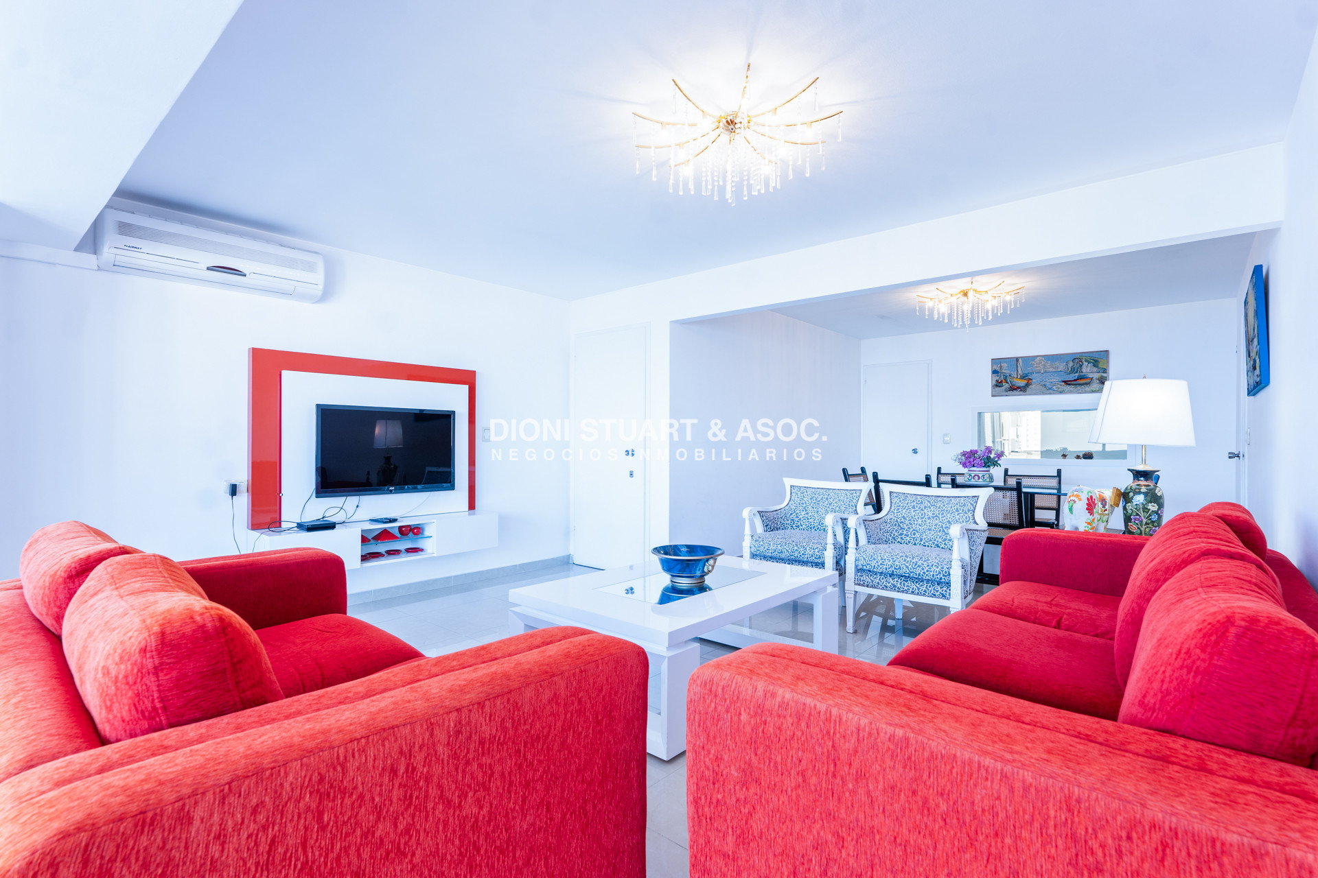 Apartamento ID.1054 - VENTA APARTAMENTO 4 DORMITORIOS RECICLADO - PLAYA BRAVA - PARQUEMAR CENTER 