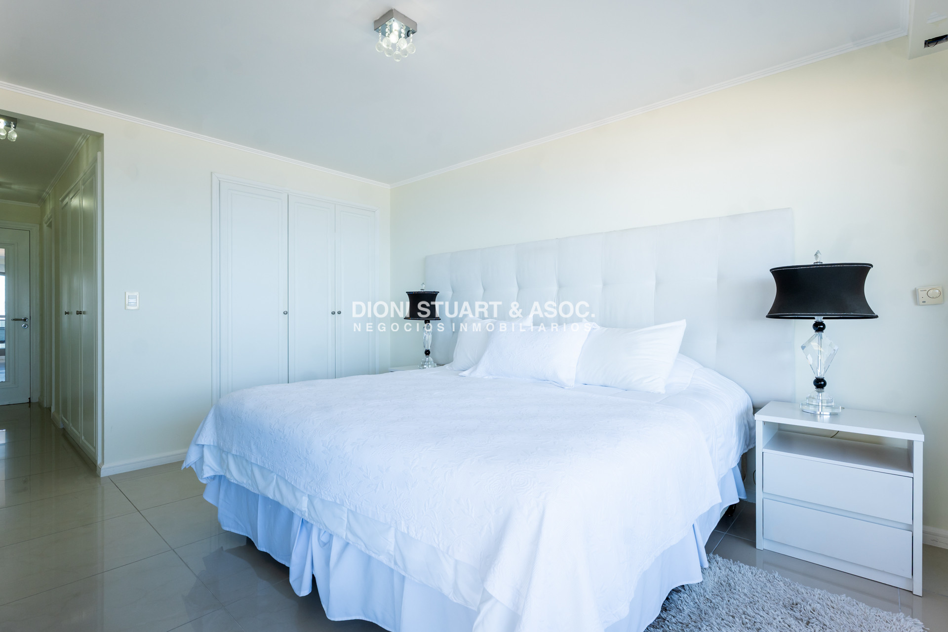 Apartamento ID.983 - IMPERIALE I EN VENTA - APARTAMENTO ESQUINERO - 3 DORM EN SUITE + DEP.