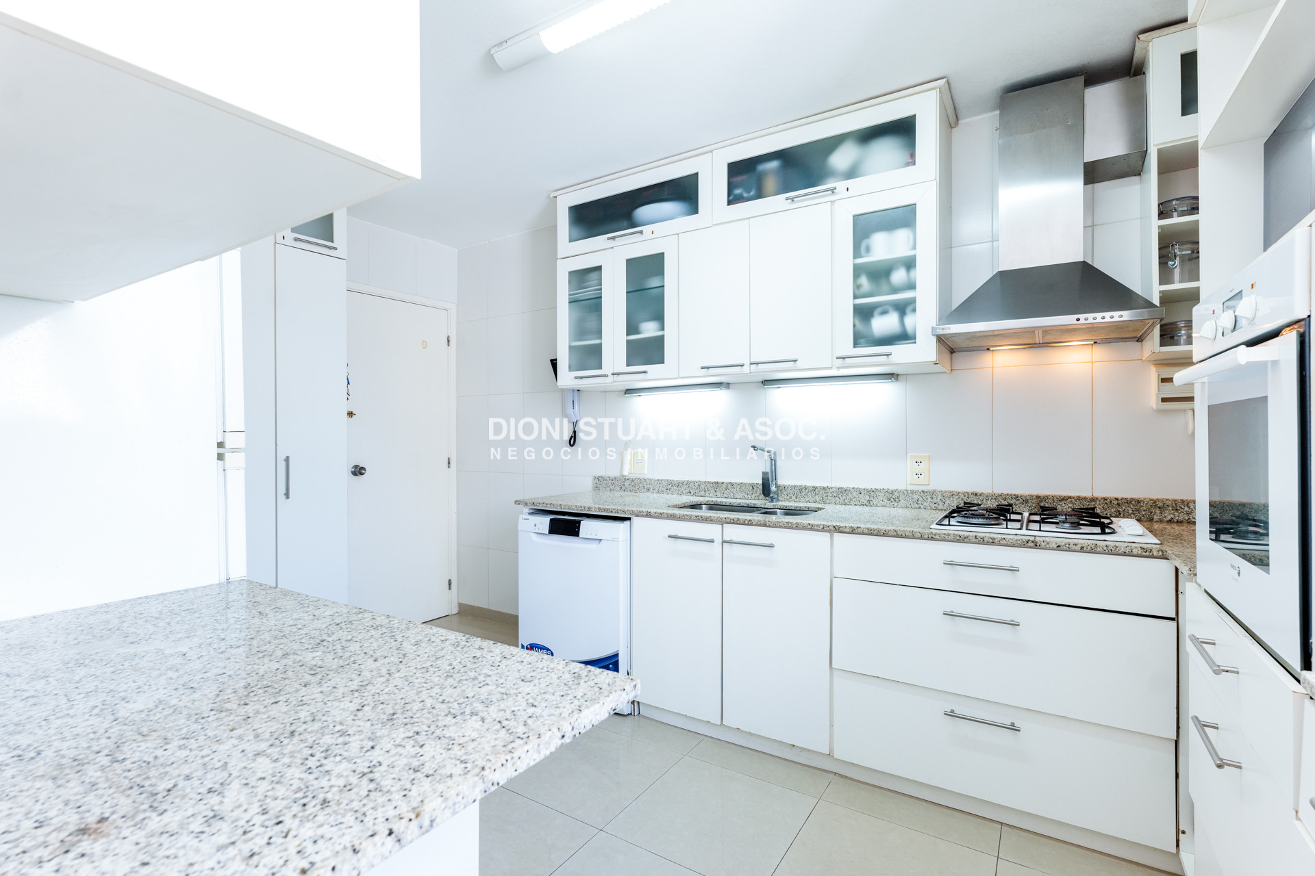 Apartamento ID.823 - Apartamento Frente al Mar Playa Brava - 3 Dormitorios y Dependencia - Dunas del Golf