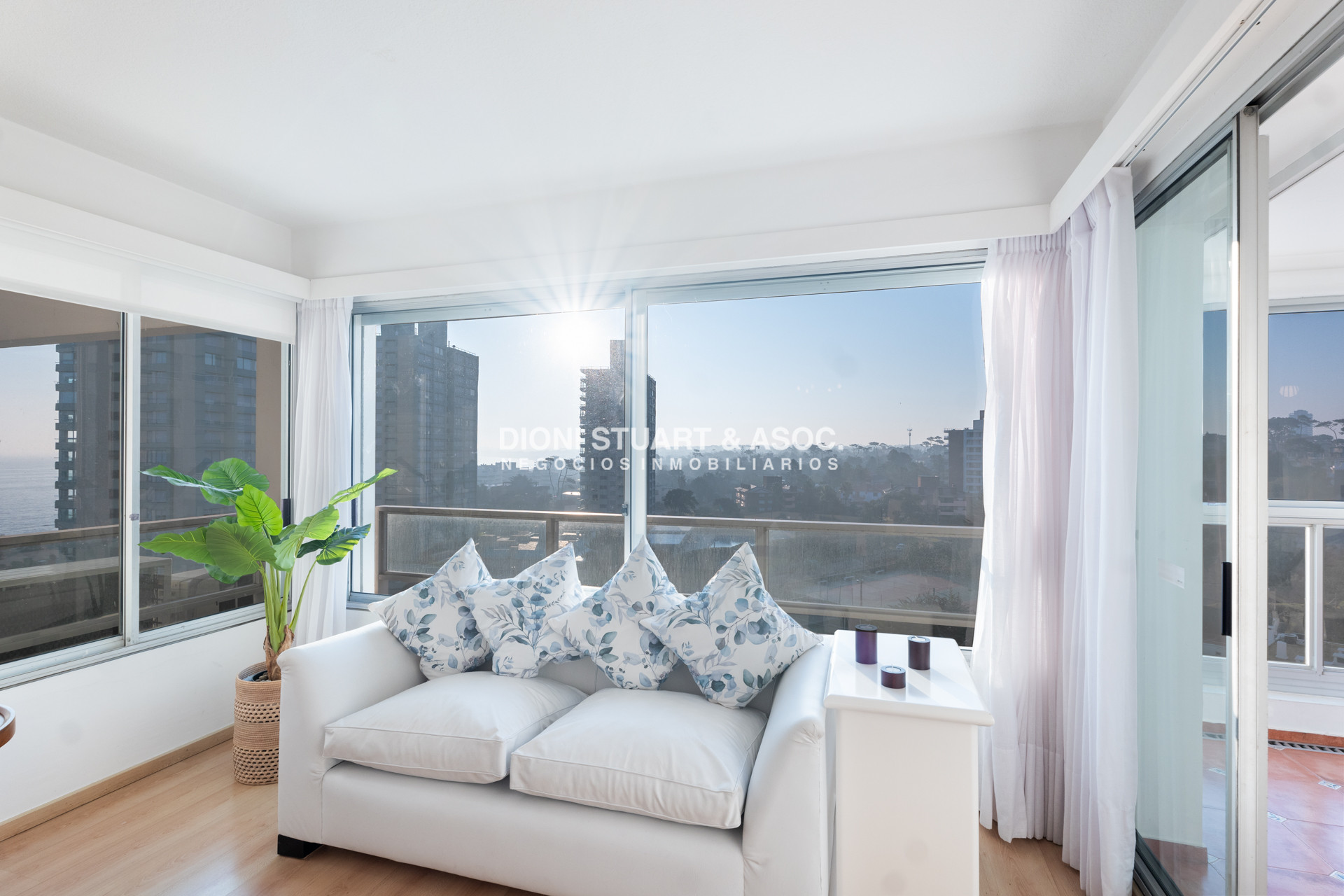 Apartamento ID.717 - Alquiler de Temporada - 2 Dormitorios y Dependencia - Complejo Lincoln Center - Todos Los Amenities