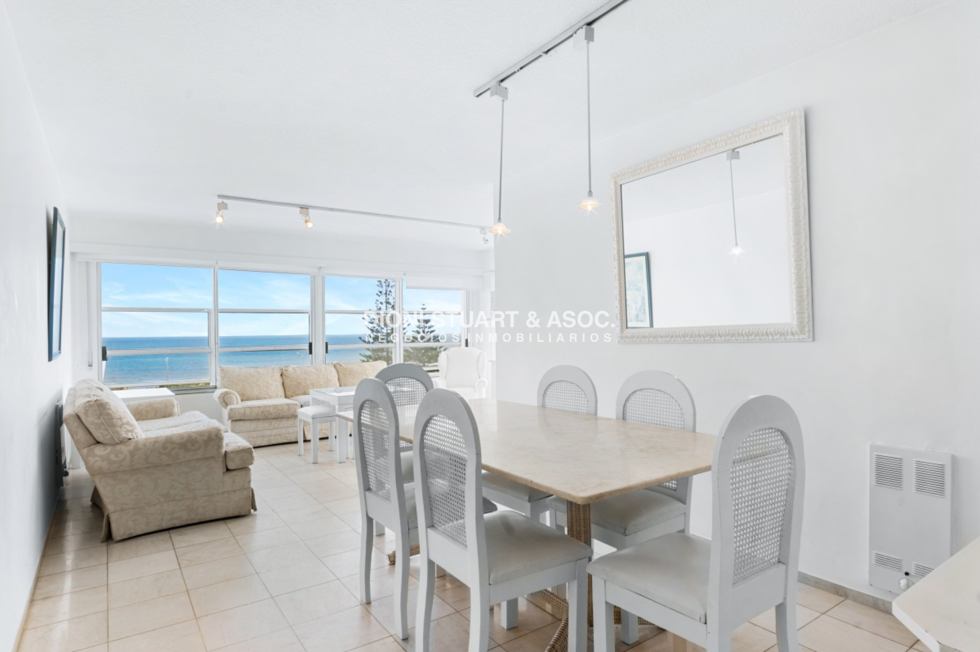Apartamento ID.501 - APARTAMENTO EN VENTA FRENTE AL MAR 3 DORMITORIOS + DEPENDENCIA COMPLEJO LINCOLN CENTER TORRE JEFFERSON PLAYA MANSA