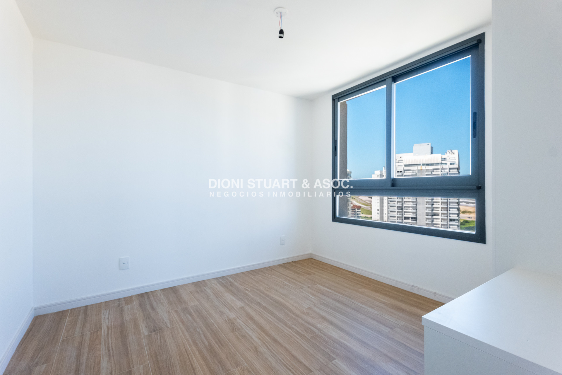 Apartamento ID.866 - APARTAMENTO A ESTRENAR EN PLAYA BRAVA PUNTA DEL ESTE - 2 DORMITORIOS - EDIF. SIGLO SOL II - BAJAS EXPENSAS