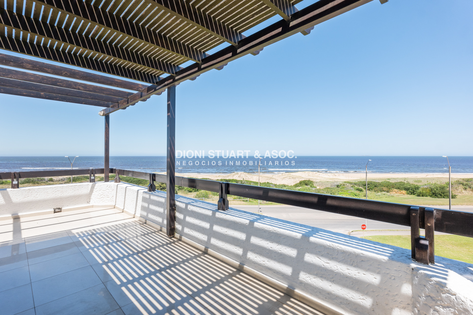 Apartamento ID.823 - Apartamento Frente al Mar Playa Brava - 3 Dormitorios y Dependencia - Dunas del Golf