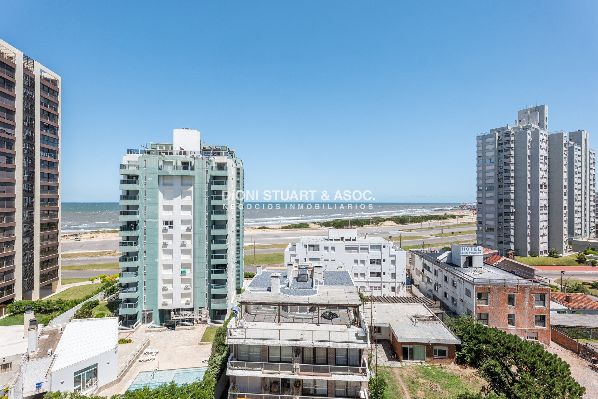 Apartamento ID.865 - APARTAMENTO CON VISTA AL MAR EN PLAYA BRAVA PUNTA DEL ESTE - 2 DORMITORIOS - EDIF. SIGLO SOL II - BAJAS EXPENSAS