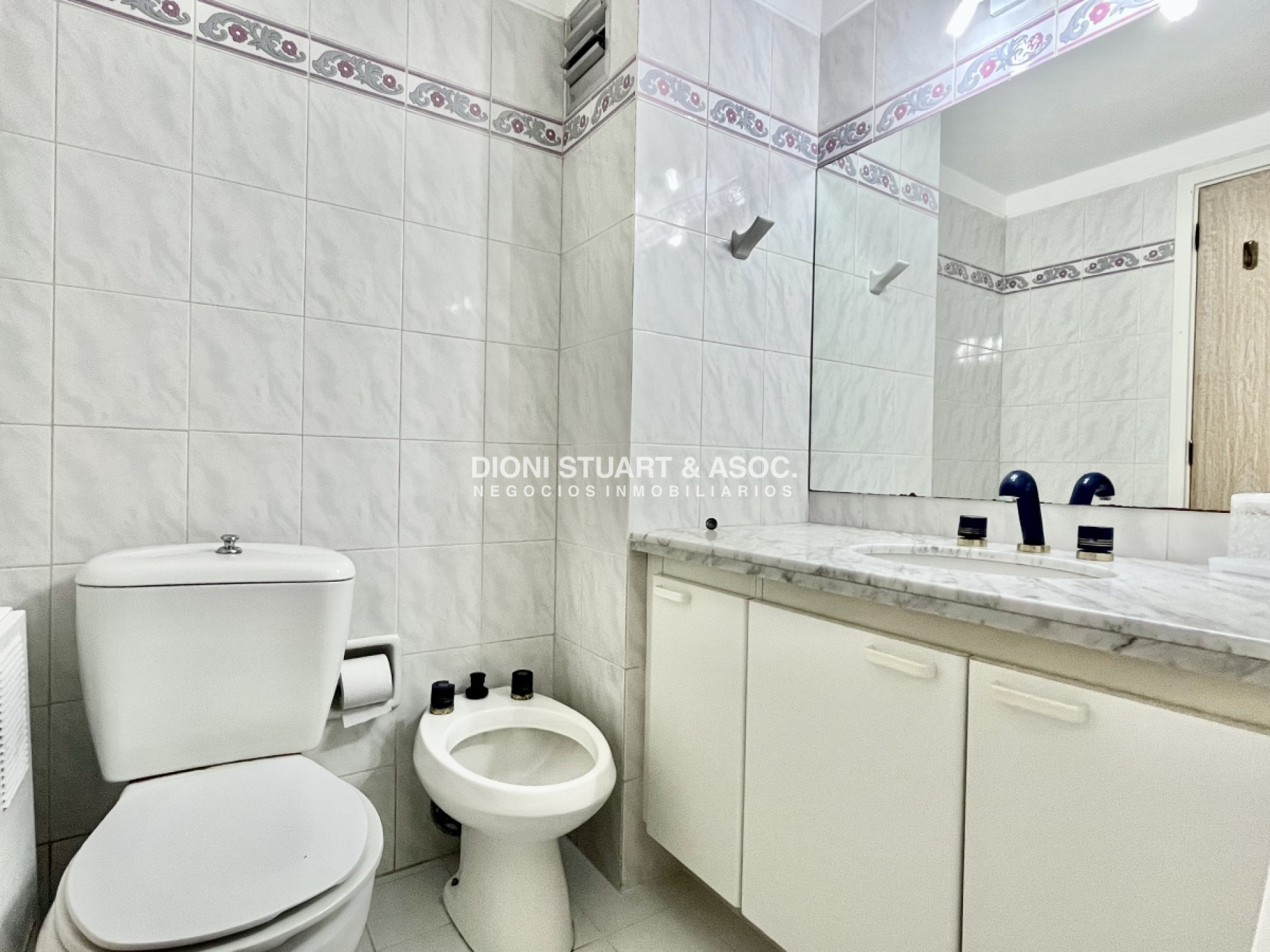 Apartamento ID.399 - Apartamento en Venta en Playa Mansa - Complejo Lincoln Center - Todos Los Amenities - 2 Dorm 