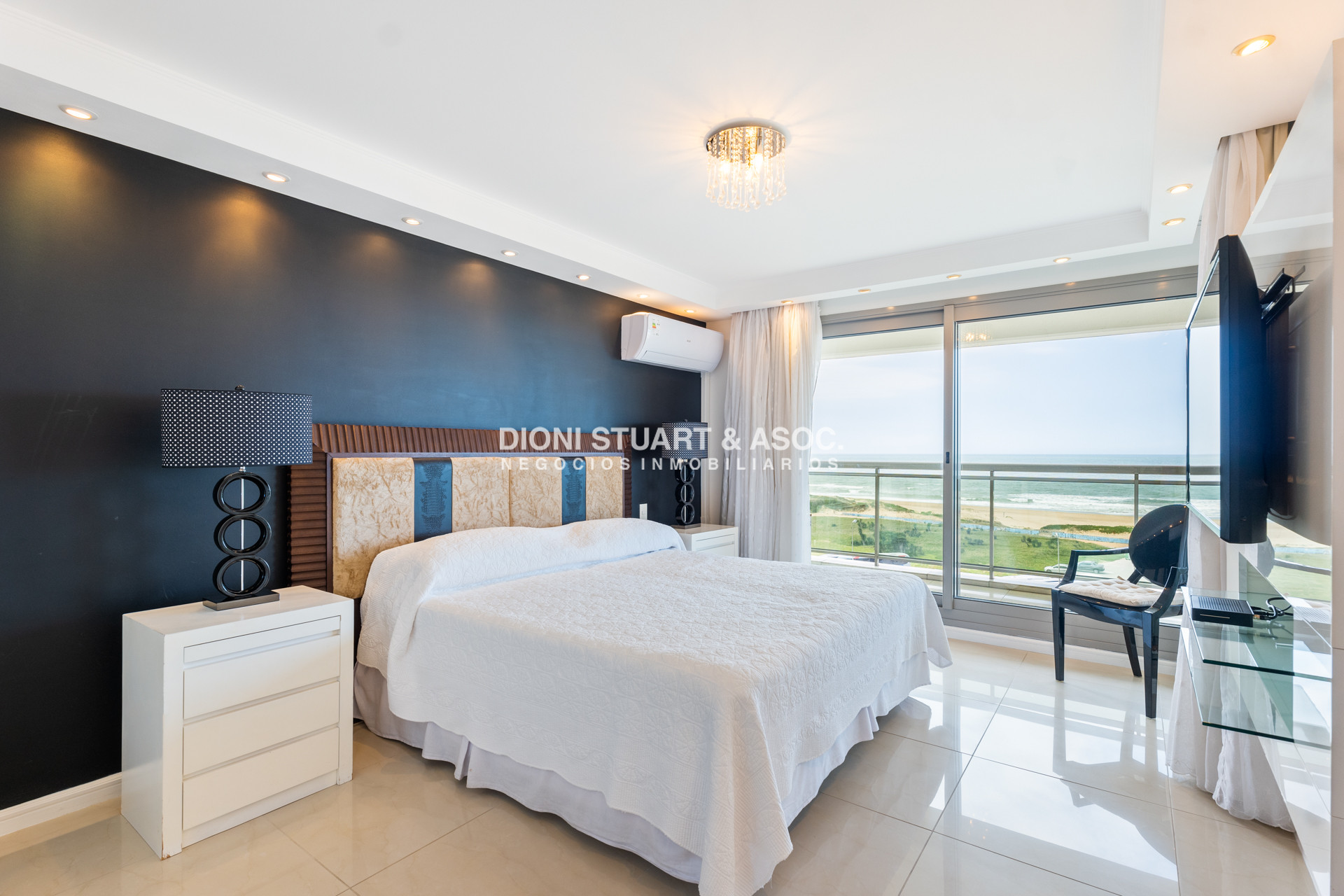 Apartamento ID.770 - IMPERIALE I DEPARTAMENTO EN VENTA - 3 DORMITORIOS EN SUITE + DEP. - ESQUINERO A PUNTA DEL ESTE