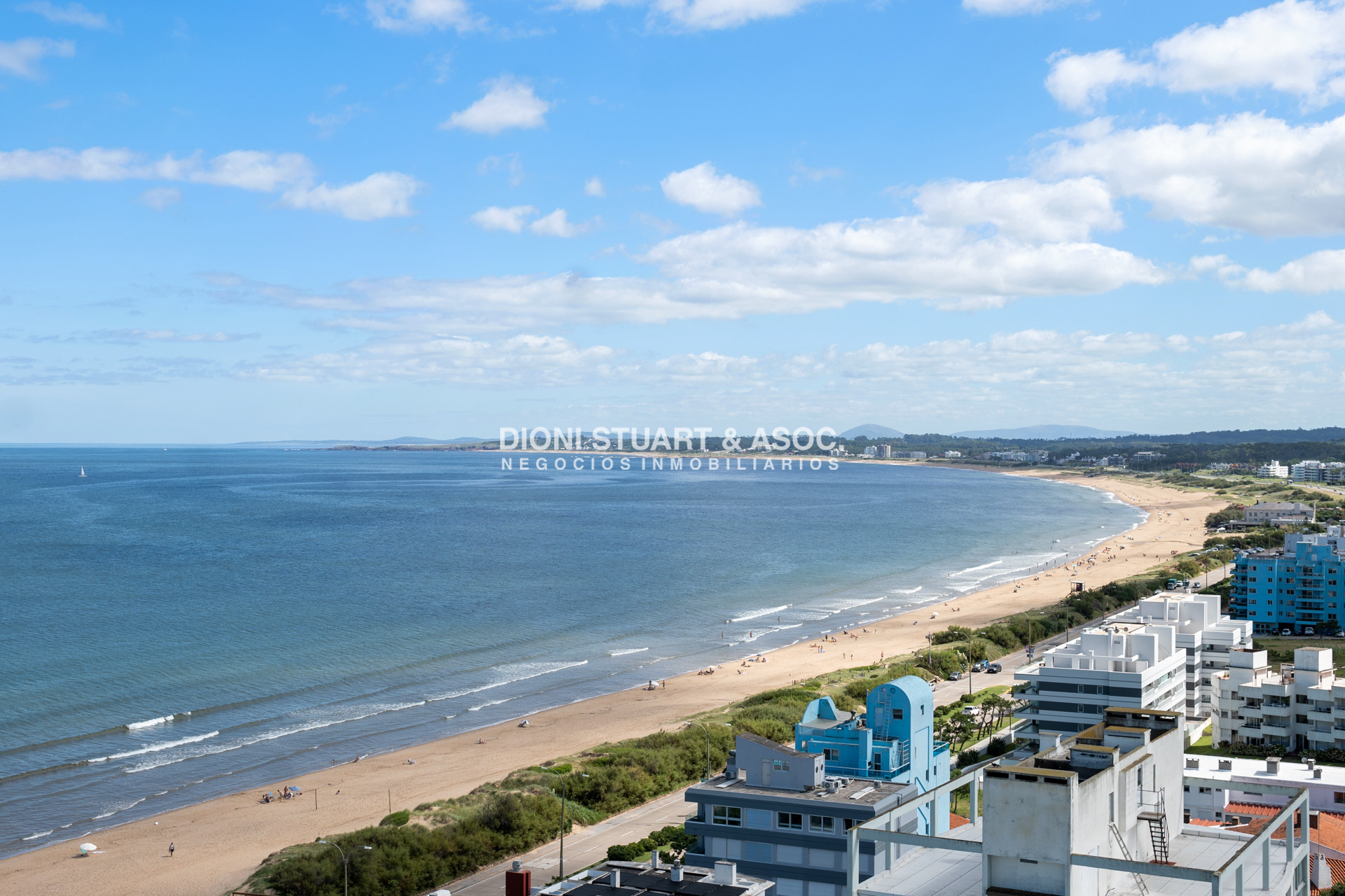 Apartamento ID.645 - Goleta -  Piso Alto Central - 3 Dorms