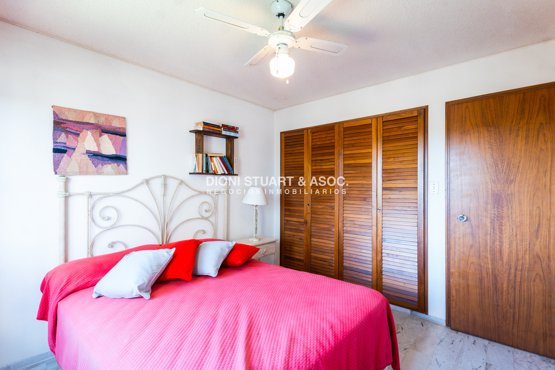 Apartamento ID.777 - Apartamento en Roosevelt Center en Venta - 3 Dormitorios 