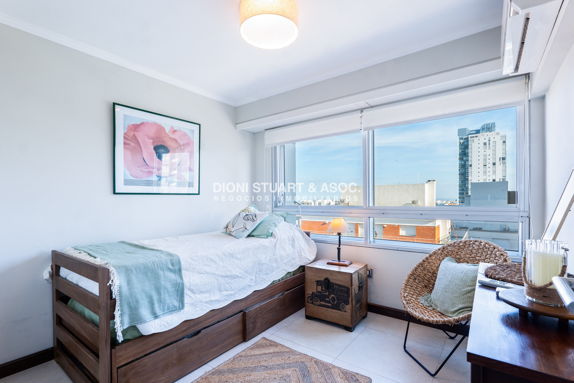 Apartamento ID.962 - APARTAMENTO EN VENTA 2 DORMITORIOS RECICLADO EN EDIFICIO VAN GOOGH - PENINSULA PUNTA DEL ESTE