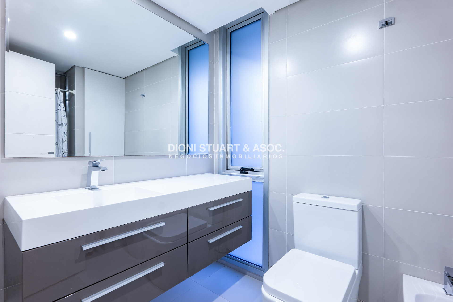 Apartamento ID.1022 - APARTAMENTO EN VENTA - LUMIERE - 3 DORMITORIOS EN SUITE + DEP. SERV - PLAYA MANSA