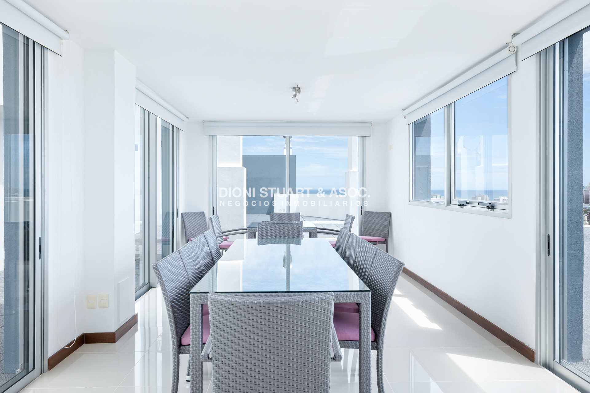 Apartamento ID.601 - Forest Tower 2 - Piso Alto - 3 Dorm