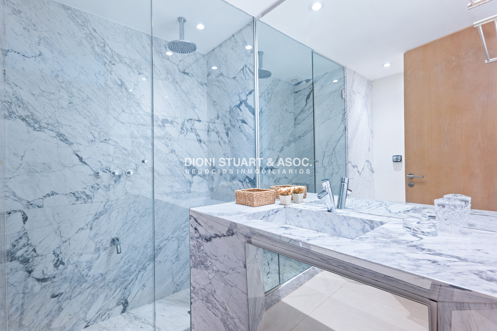 Apartamento ID.756 - DEPARTAMENTO PRIMERA LINEA BRAVA - 4 DORMS EN SUITE - MYTHOS
