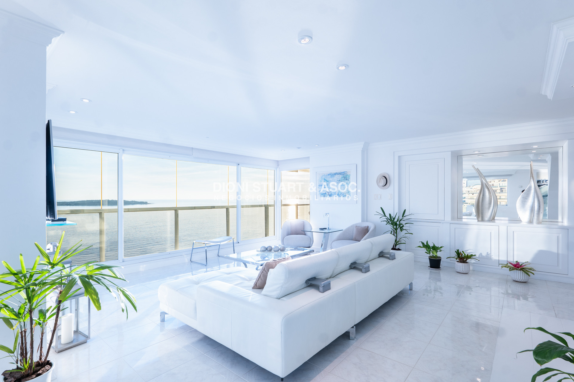 Apartamento ID.1055 - VENTA APARTAMENTO 6 DORMITORIOS - TEQUENDAMA I - PENT HOUSE DUPLEX - PLAYA MANSA 