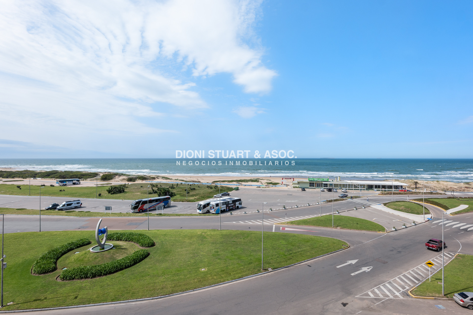 Apartamento ID.770 - IMPERIALE I DEPARTAMENTO EN VENTA - 3 DORMITORIOS EN SUITE + DEP. - ESQUINERO A PUNTA DEL ESTE