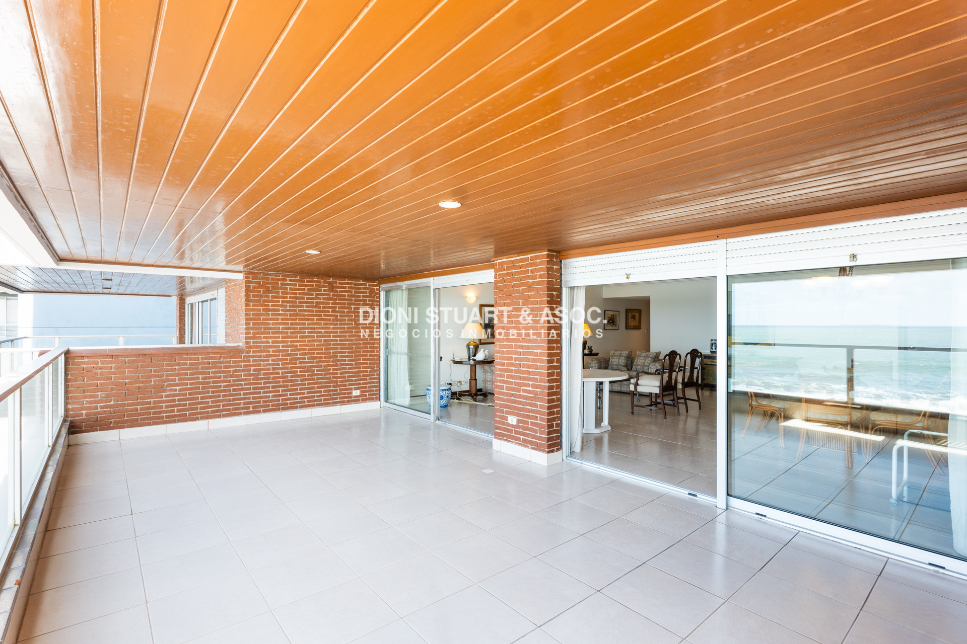 Apartamento ID.749 - Edificio Carmel - Apartamento de 3 Dorm y Dep. - Punta del Este