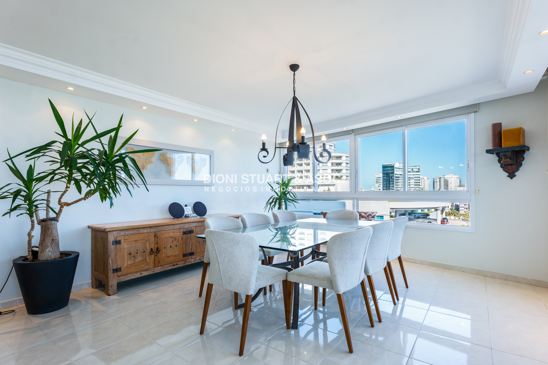 Apartamento ID.949 - DEPARTAMENTO ESQUINERO EN VENTA EN MILLENIUM TOWER PLAYA MANSA - 3 DORMITORIOS EN SUITE + DEPENDENCIA