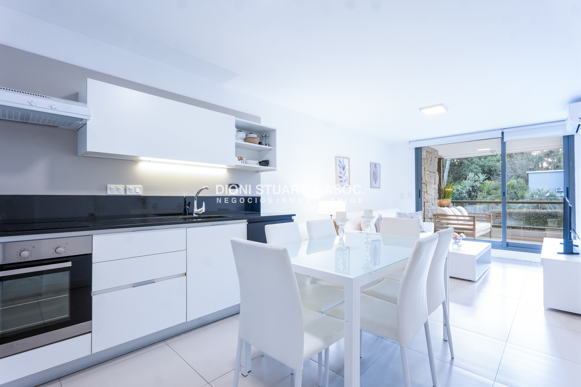 Apartamento ID.1050 - VENTA APARTAMENTO 1 DORM Y MEDIO CON PARRILLERO - EDIFICIO UNIQUE 