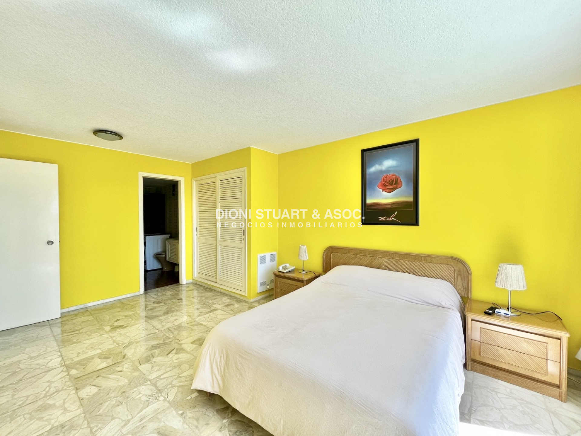 Apartamento ID.121 - OPORTUNIDAD EN VENTA - FRENTE AL MAR -  2 DORM Y MEDIO - COMPLEJO LINCOLN CENTER - TORRE WASHINGTON