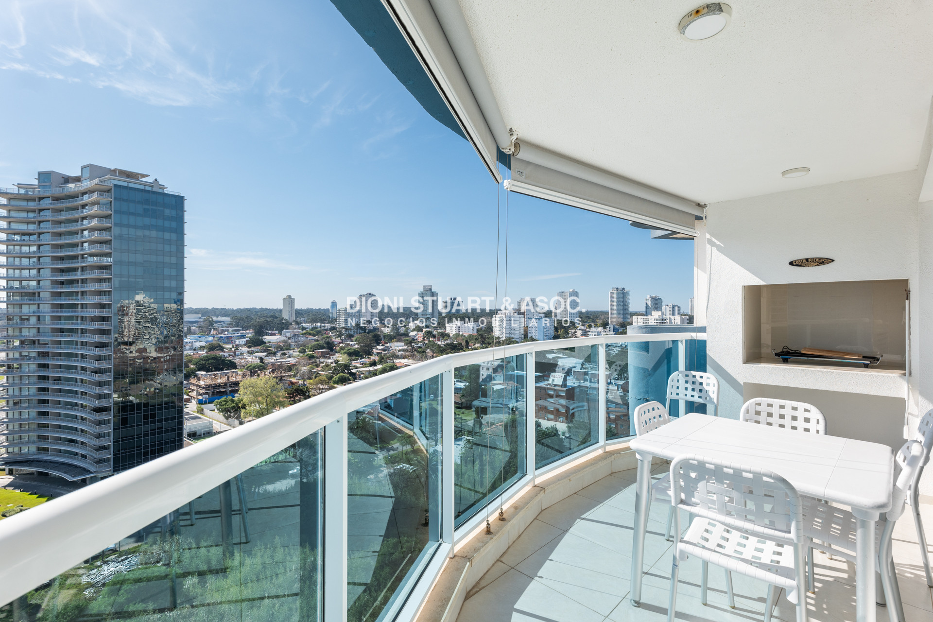 Apartamento ID.739 - DEPARTAMENTO EN VENTA EN CASINO TOWER - 2 DORM EN SUITE - TODOS LOS AMENITIES
