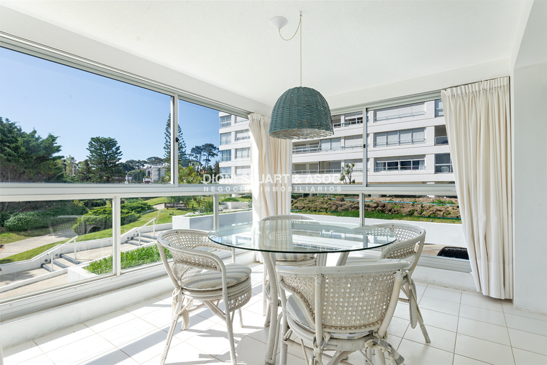 Apartamento ID.533 - Torre Jefferson - 2 Dormitorios y Dependencia - Complejo Lincoln Center