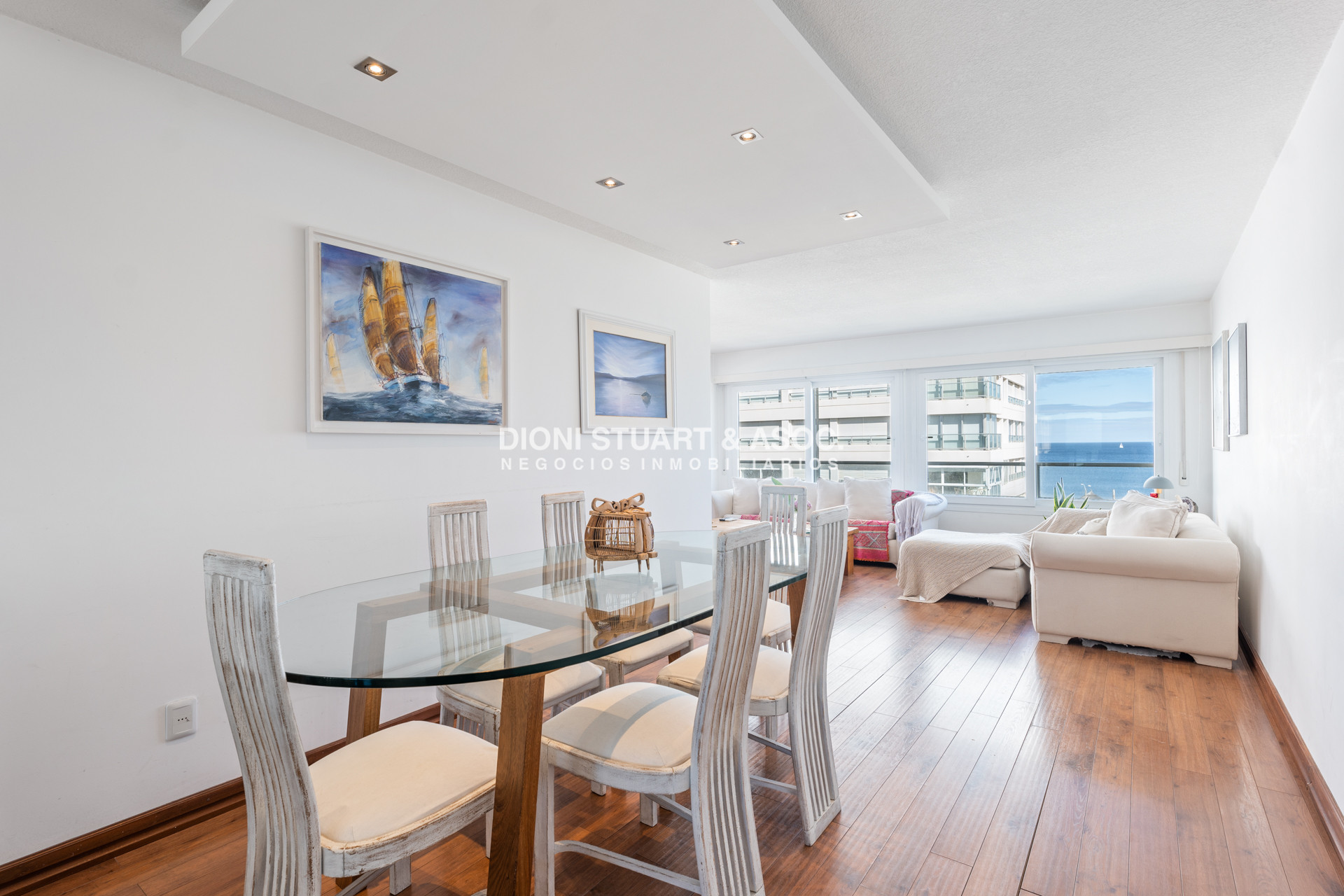 Apartamento ID.665 - DEPARTAMENTO EN VENTA EN PLAYA MANSA - 3 DORM Y DEP. - RECICLADO - COMPLEJO LINCOLN CENTER - TORRE JEFFERSON