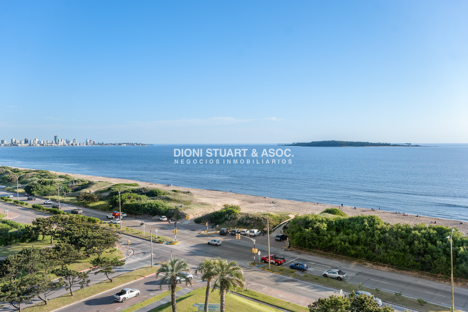 Apartamento ID.815 - Aquarela Esquinero En Venta - 3 Suites + dep - La mejor orientación