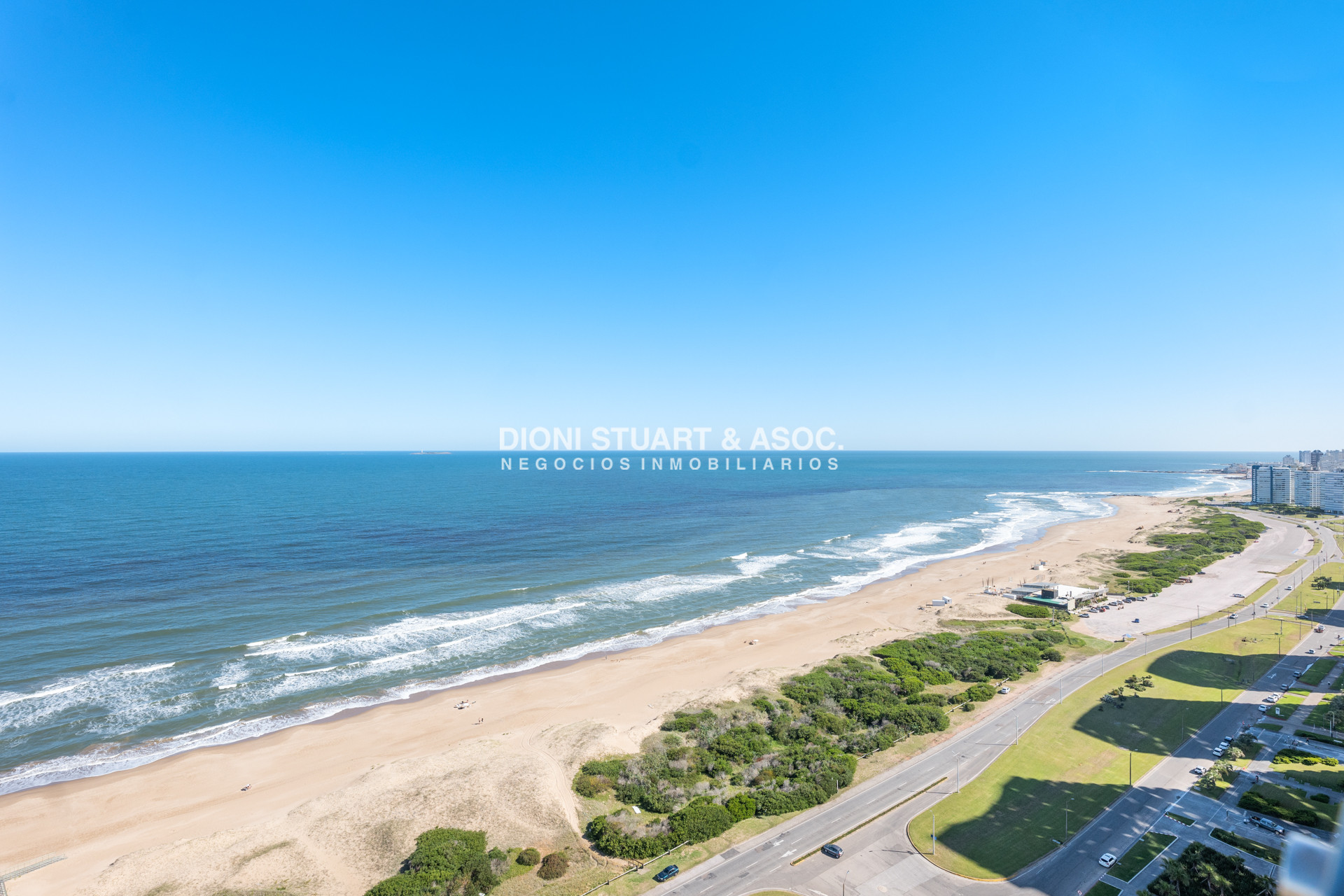 Apartamento ID.829 - DEPARTAMENTO EN VENTA EN LE PARC III UNIFICADO - IMPONENTE