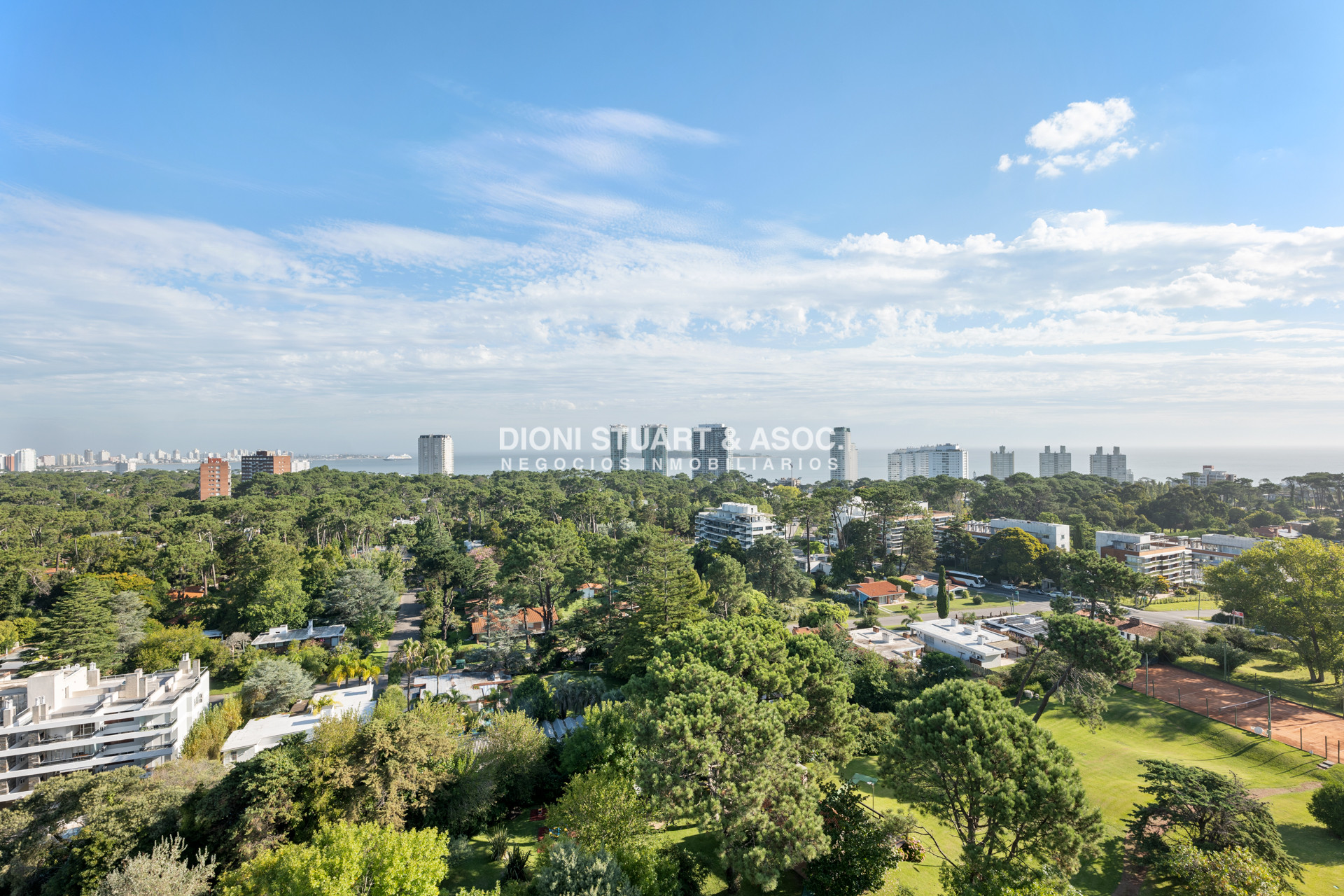 Apartamento ID.636 - Oportunidad - Apartamento en Roosevelt - 2 Dormitorios - Vista al Mar - Orientación Sol - Parquemar Roosevelt