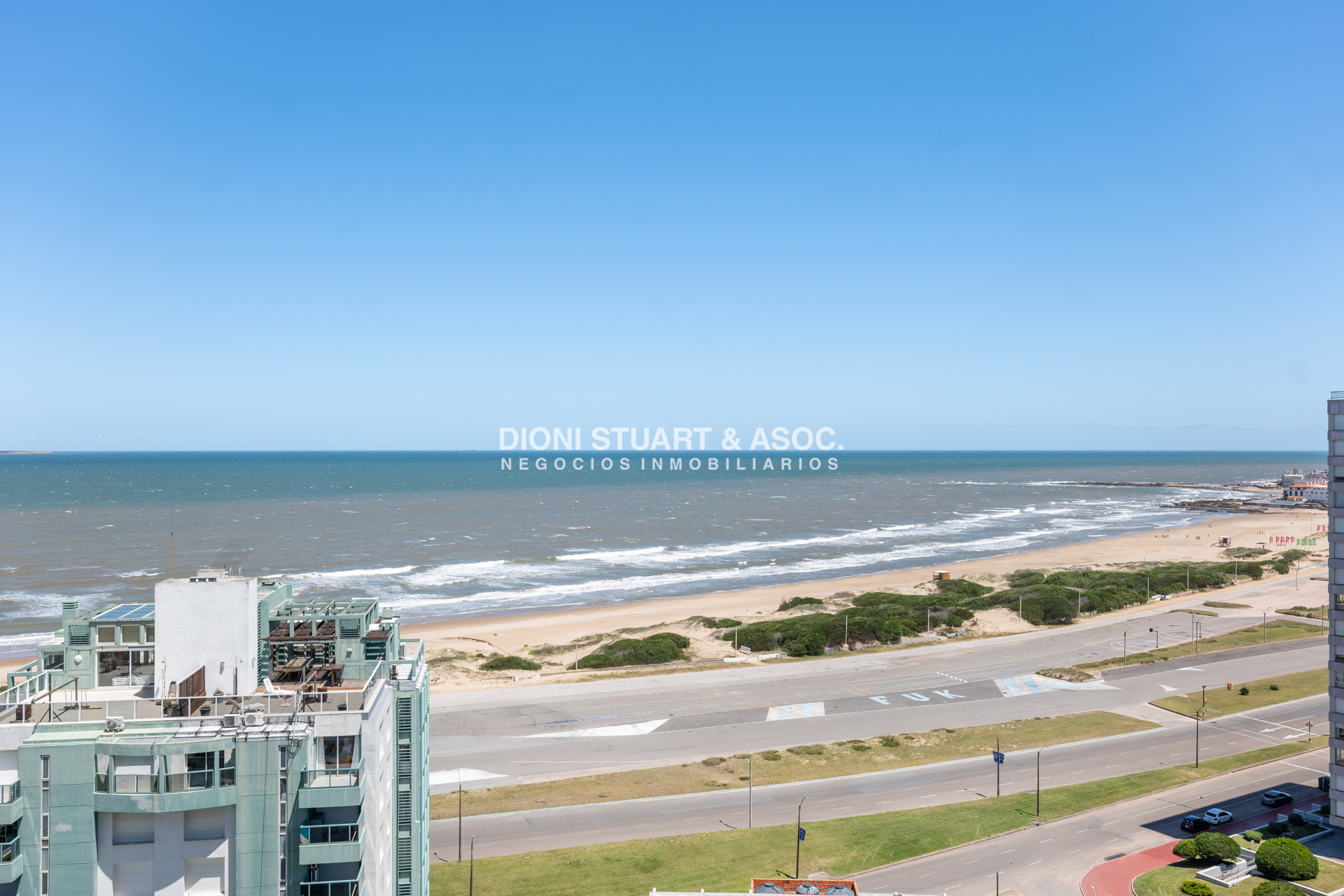 Apartamento ID.864 - APARTAMENTO A ESTRENAR EN PLAYA BRAVA PUNTA DEL ESTE - 2 DORMITORIOS - EDIF. SIGLO SOL II - BAJAS EXPENSAS