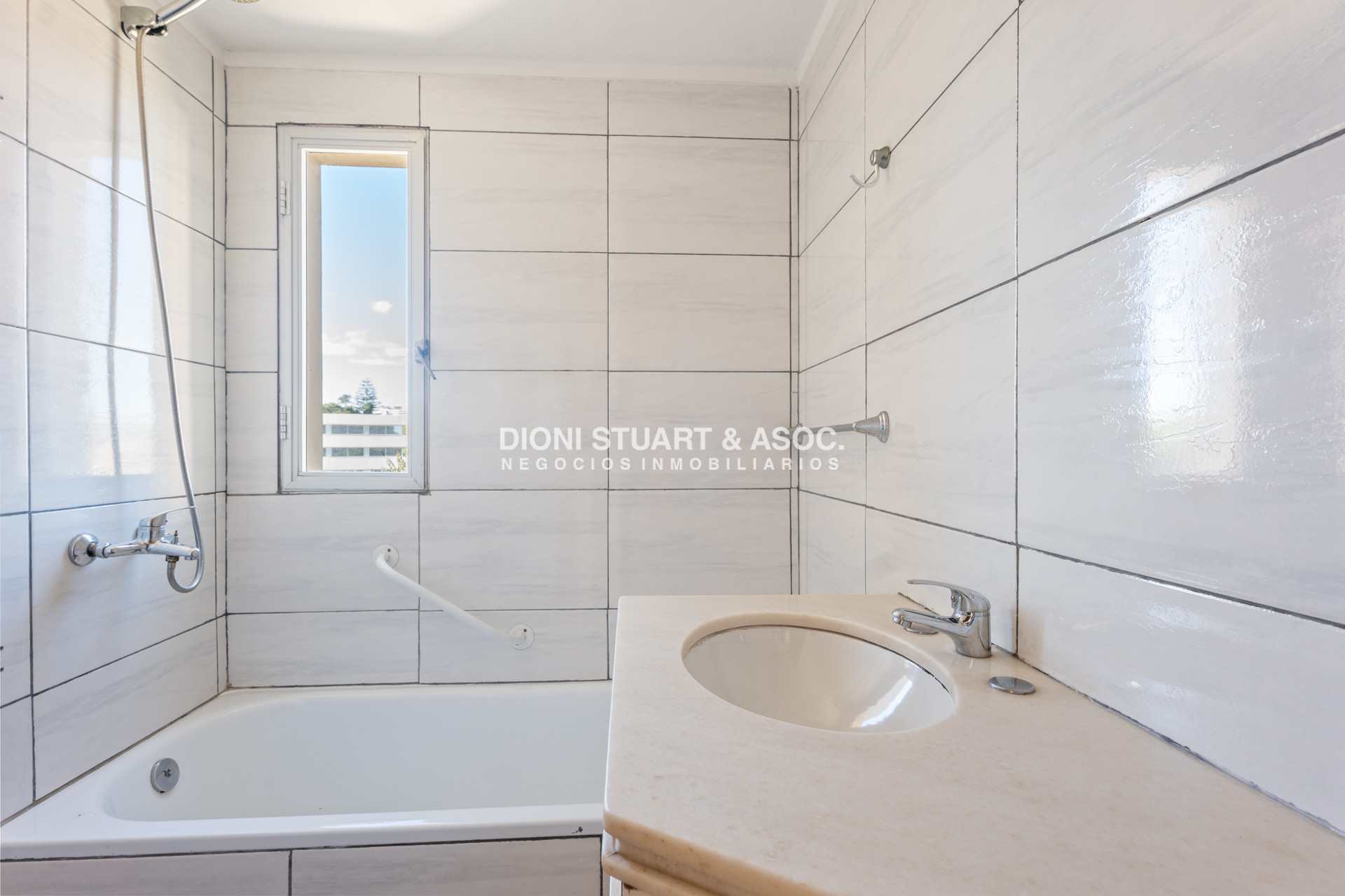 Apartamento ID.664 - Apartamento en Roosevelt - 3 Dormitorios y 3 Baños - Edificio Dormar - Punta del Este