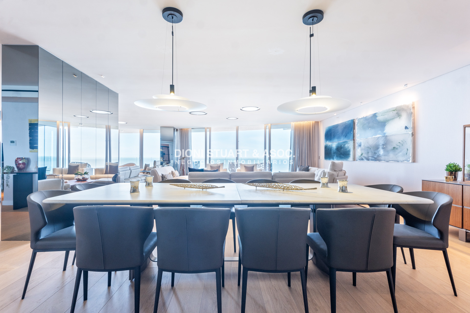 Apartamento ID.1121 - TRUMP UNIFICADO - 4 SUITES + DEPENDENCIA