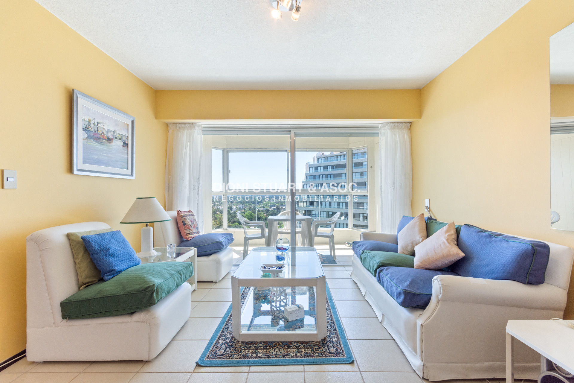 Apartamento ID.579 - Parquemar Roosevelt - Piso alto - 2 Dorm 