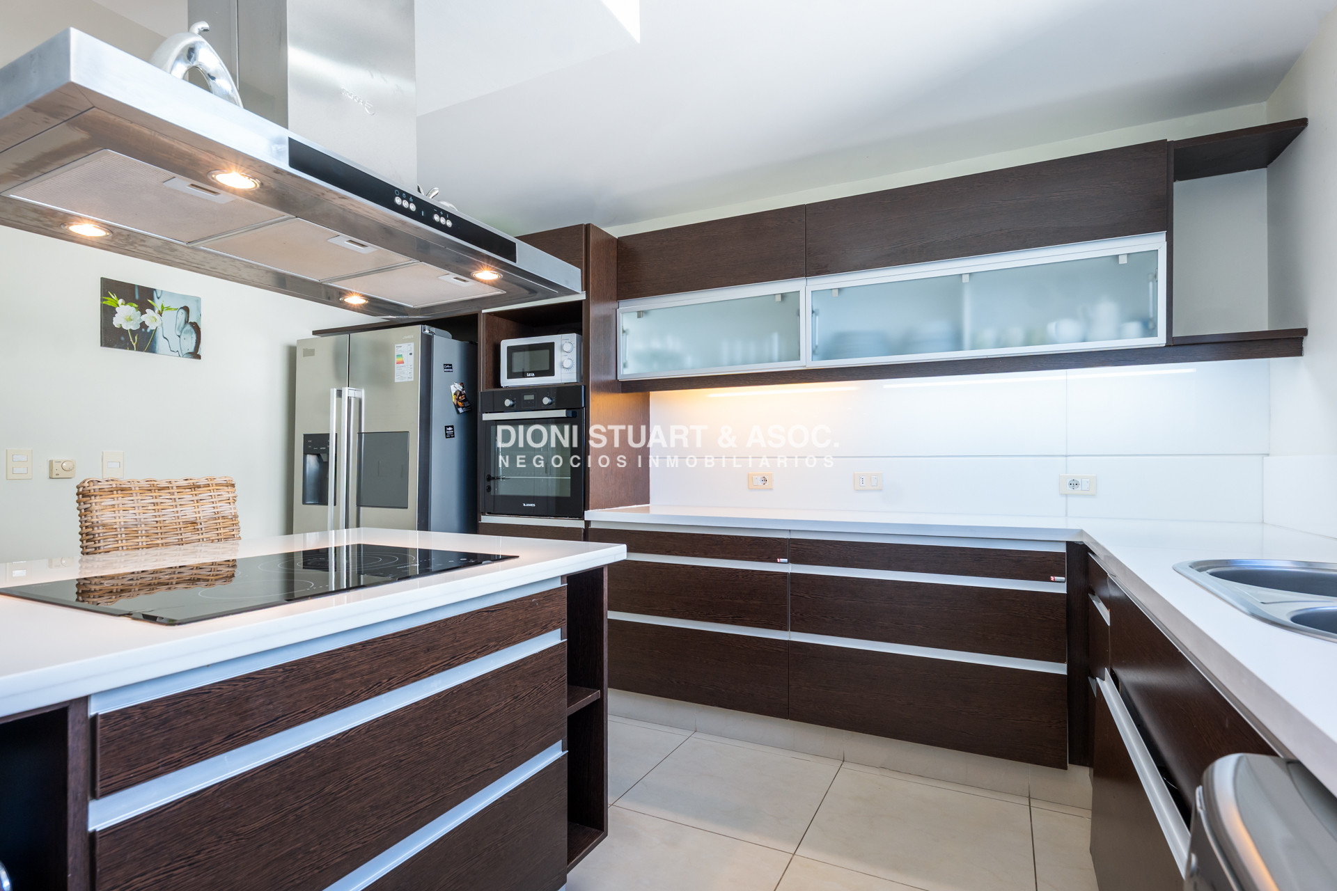 Apartamento ID.983 - IMPERIALE I EN VENTA - APARTAMENTO ESQUINERO - 3 DORM EN SUITE + DEP.